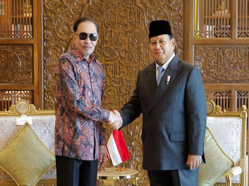 Prabowo and Anwar Ibrahim Strengthen Bilateral Ties in Malaysia