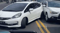 Land Rover Boldly Stops Reckless Wrong-Way Drivers in Bali