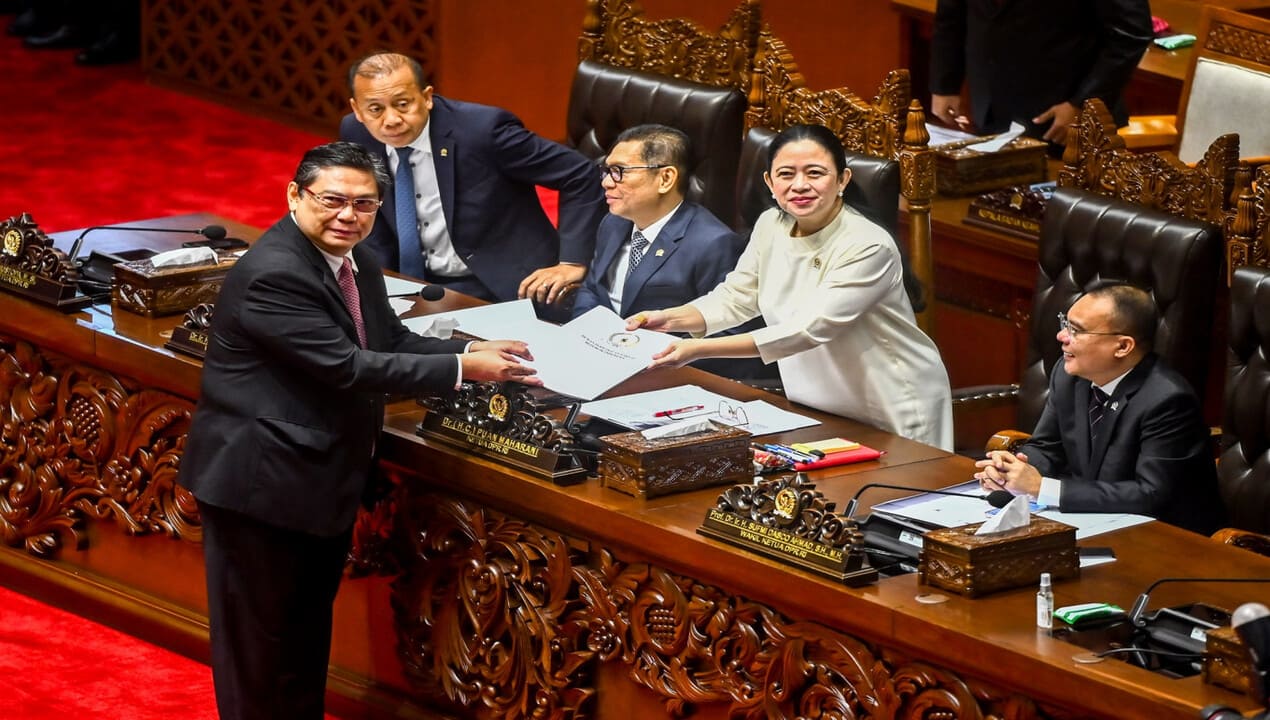 PDI-P Urges Delay on Political Fund Increase Amid Efficiency