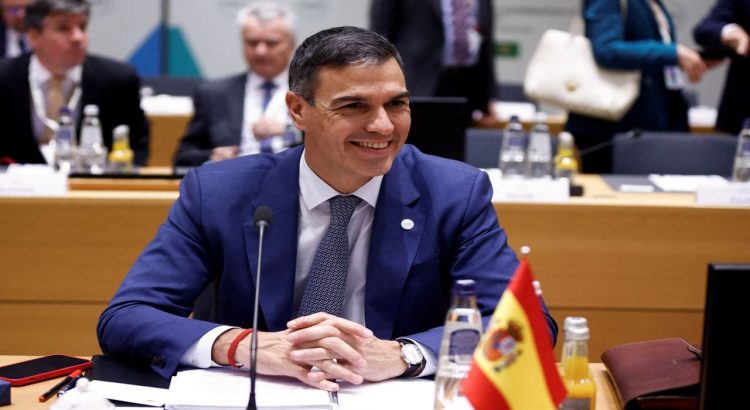 Spain Government Faces Setback as Lawmakers Reject Reduced Hours Bill